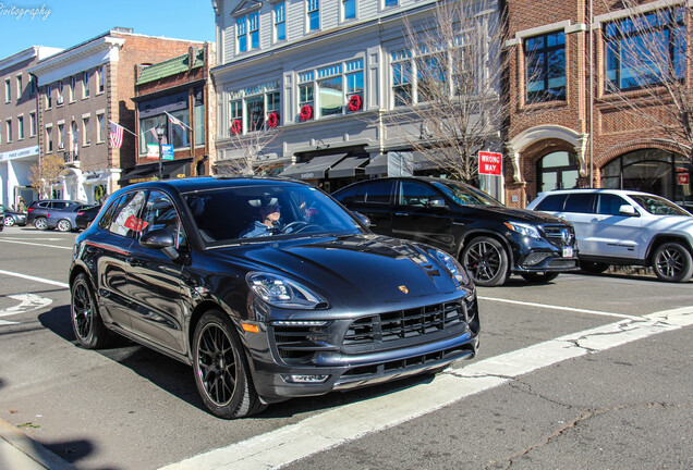 Porsche 95B Macan GTS