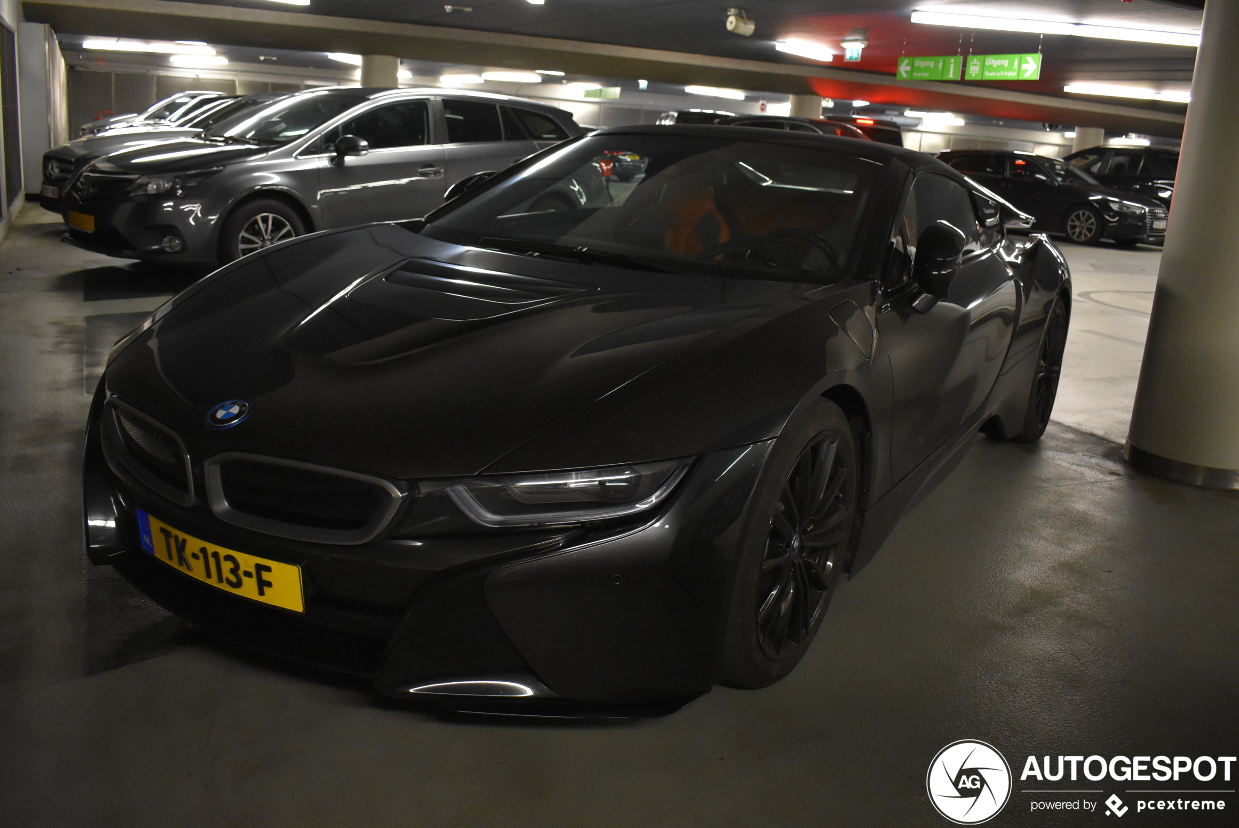 BMW i8 Roadster