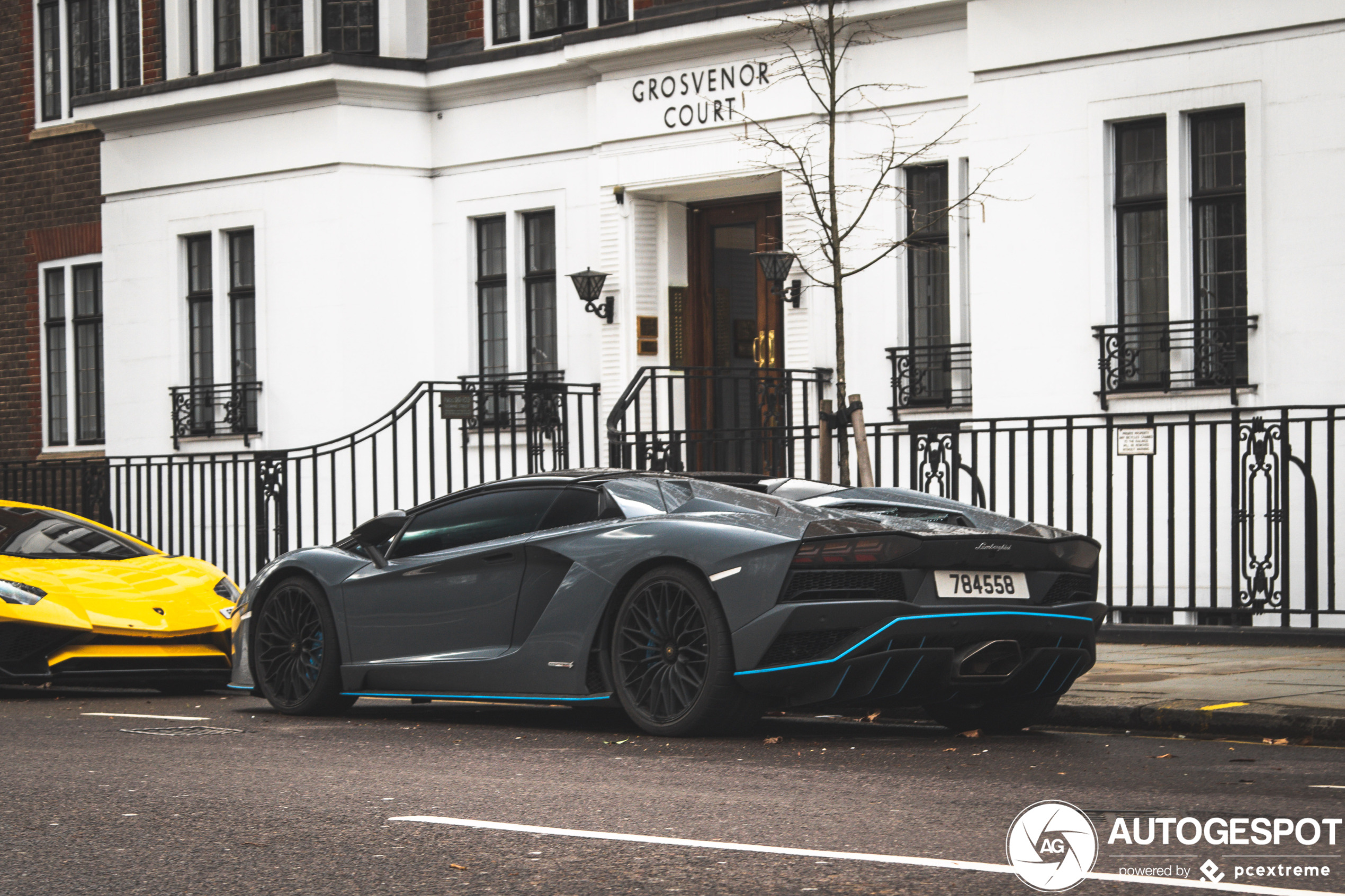 Lamborghini Aventador S LP740-4 Roadster