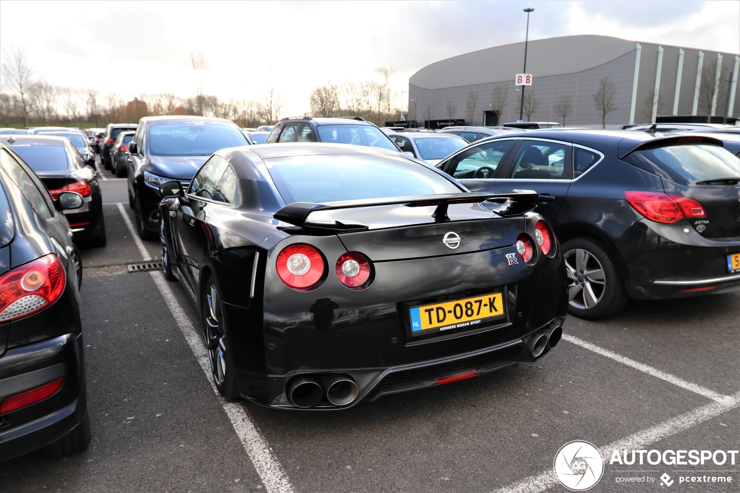 Nissan GT-R 2013