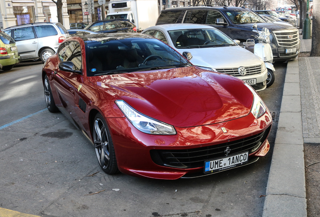 Ferrari GTC4Lusso