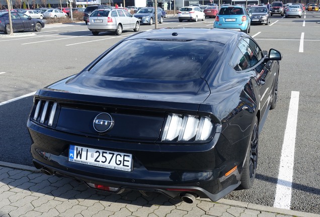 Ford Mustang GT 2015