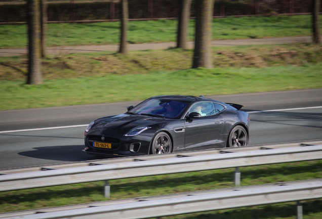 Jaguar F-TYPE 400 Sport Coupé