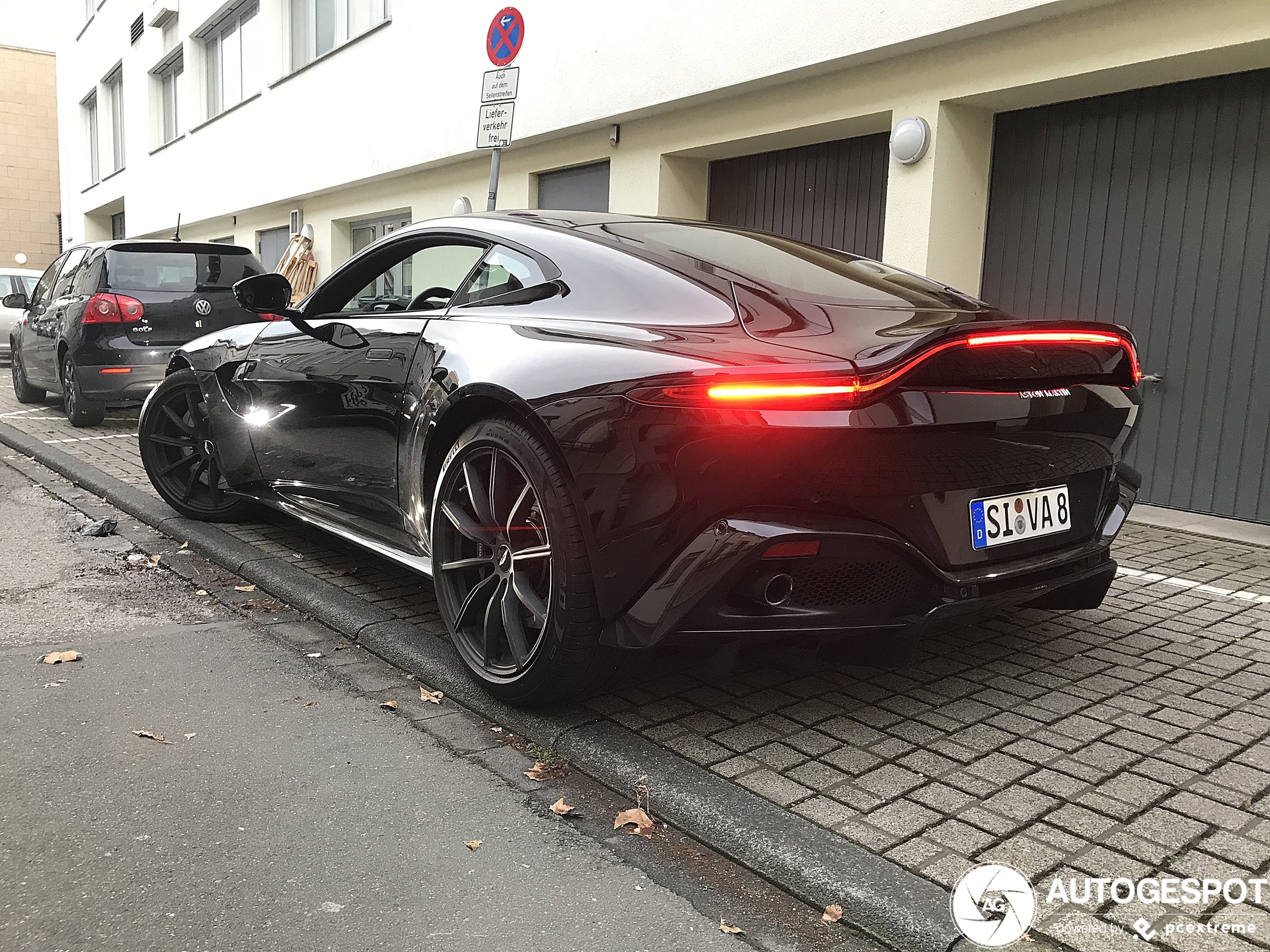 Aston Martin V8 Vantage 2018