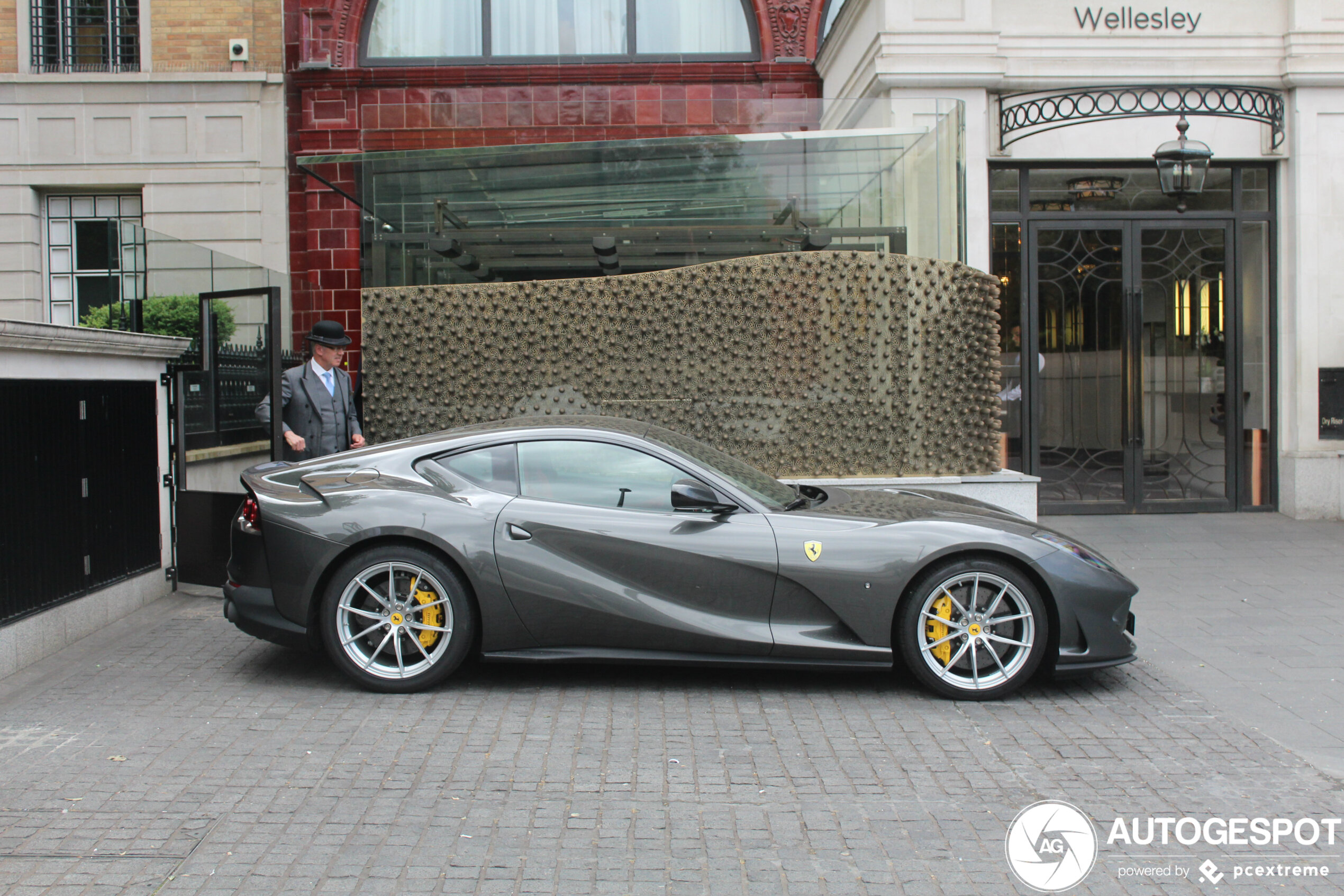 Ferrari 812 Superfast