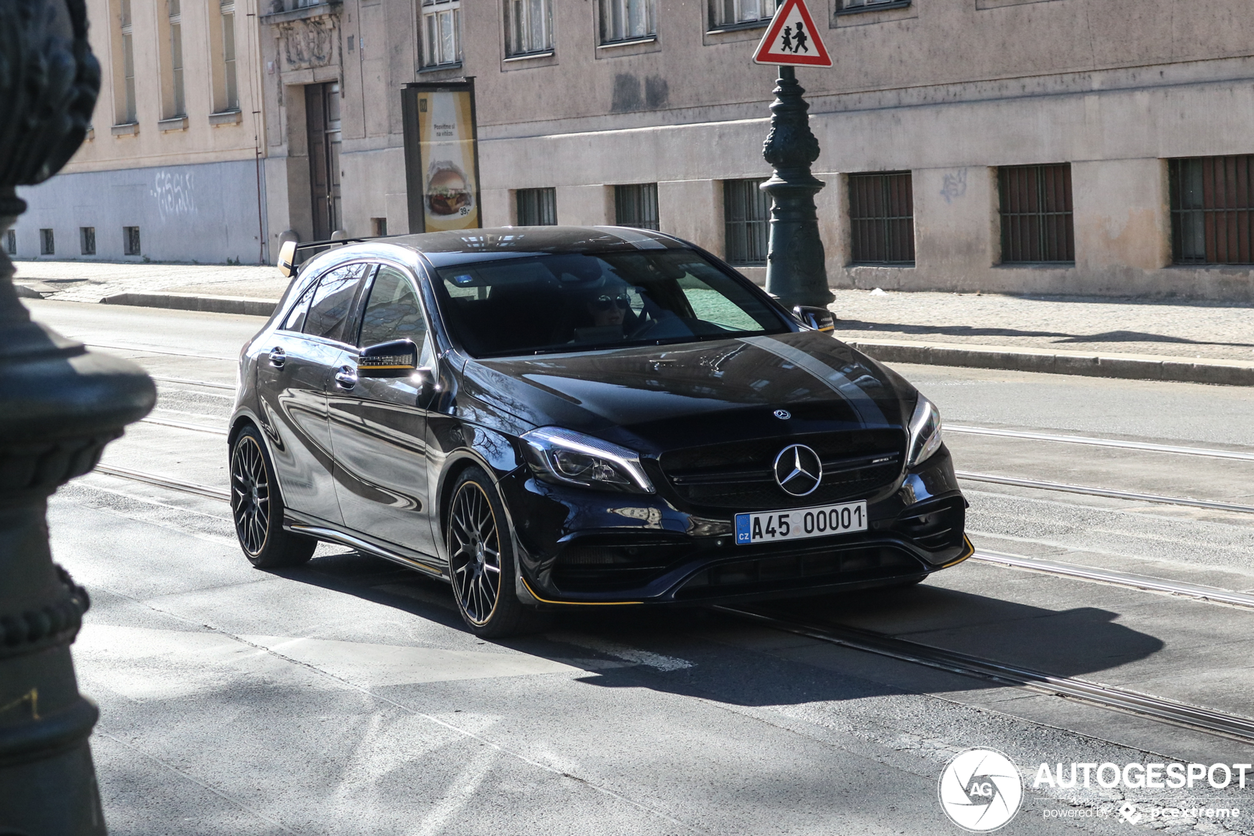 Mercedes-AMG A 45 W176 Yellow Night Edition