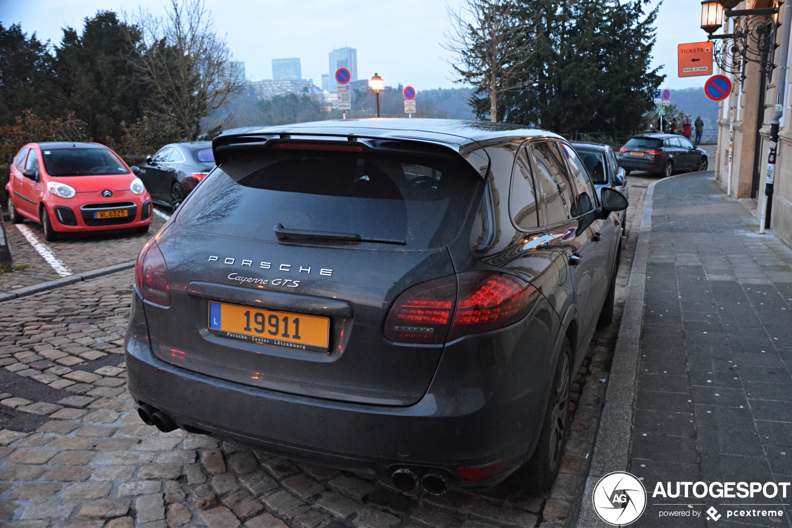 Porsche 958 Cayenne GTS