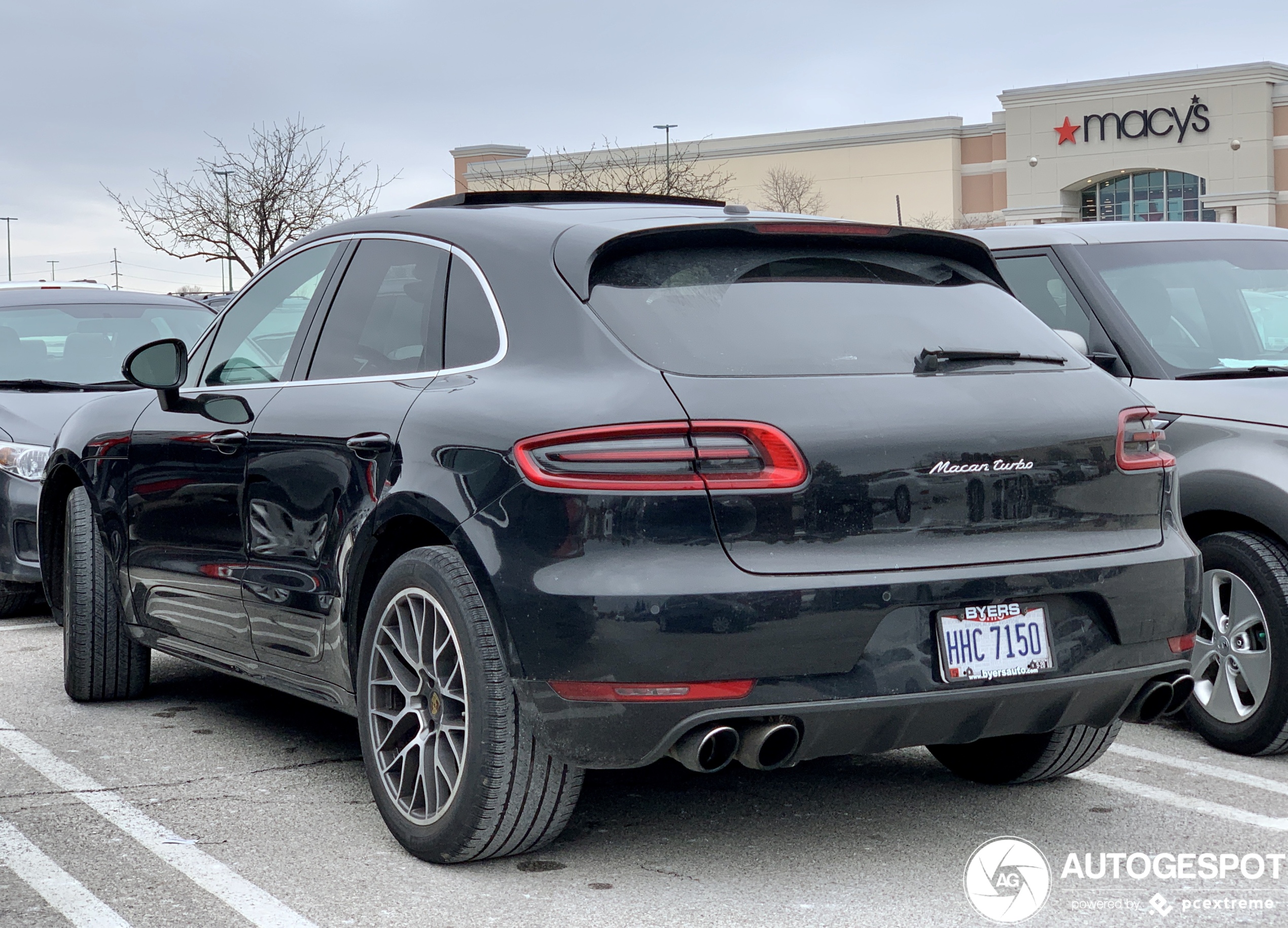 Porsche 95B Macan Turbo