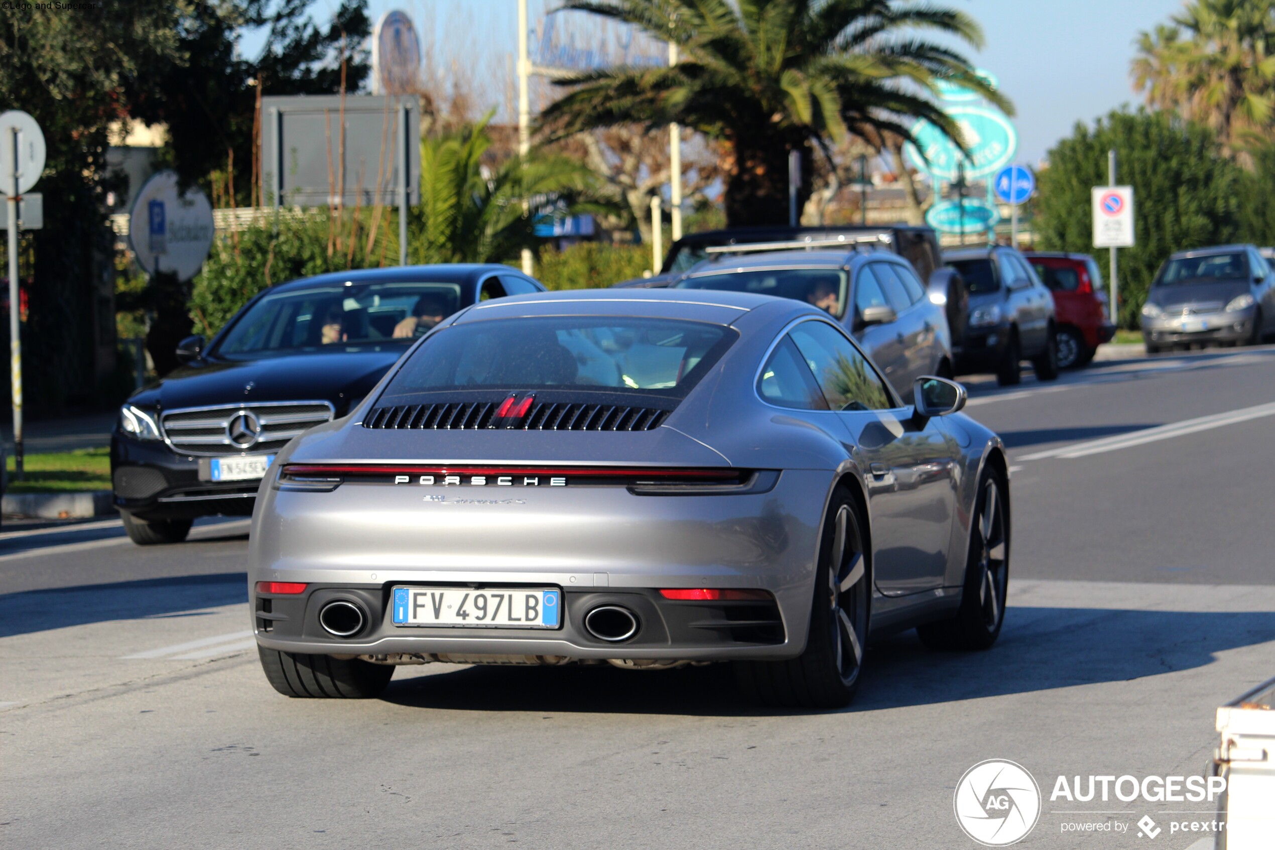 Porsche 992 Carrera 4S