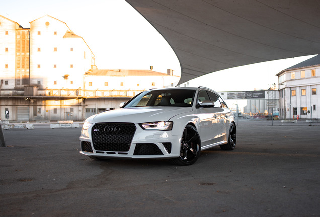 Audi RS4 Avant B8