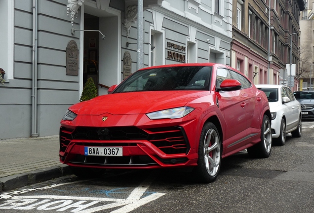 Lamborghini Urus