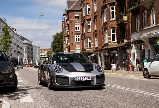 Porsche 991 GT2 RS Weissach Package