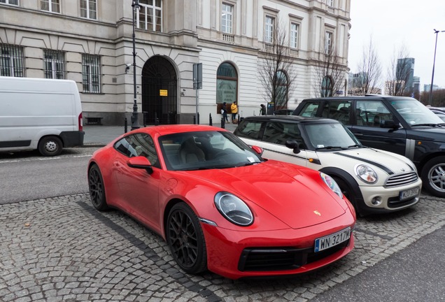 Porsche 992 Carrera 4S