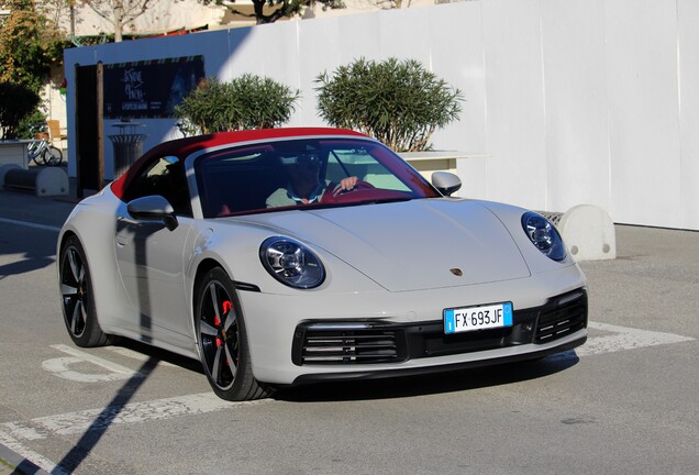 Porsche 992 Carrera 4S Cabriolet