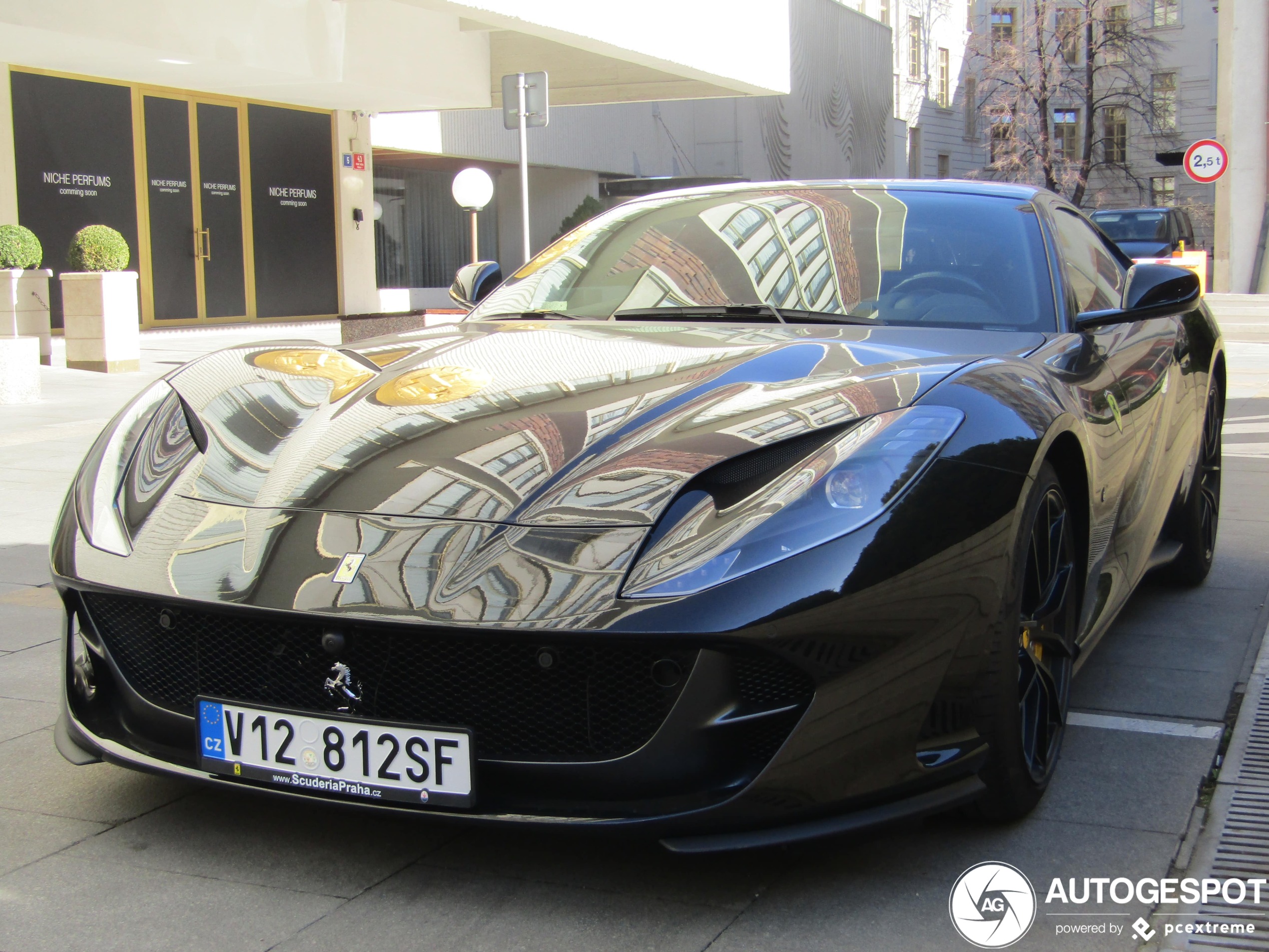 Ferrari 812 Superfast