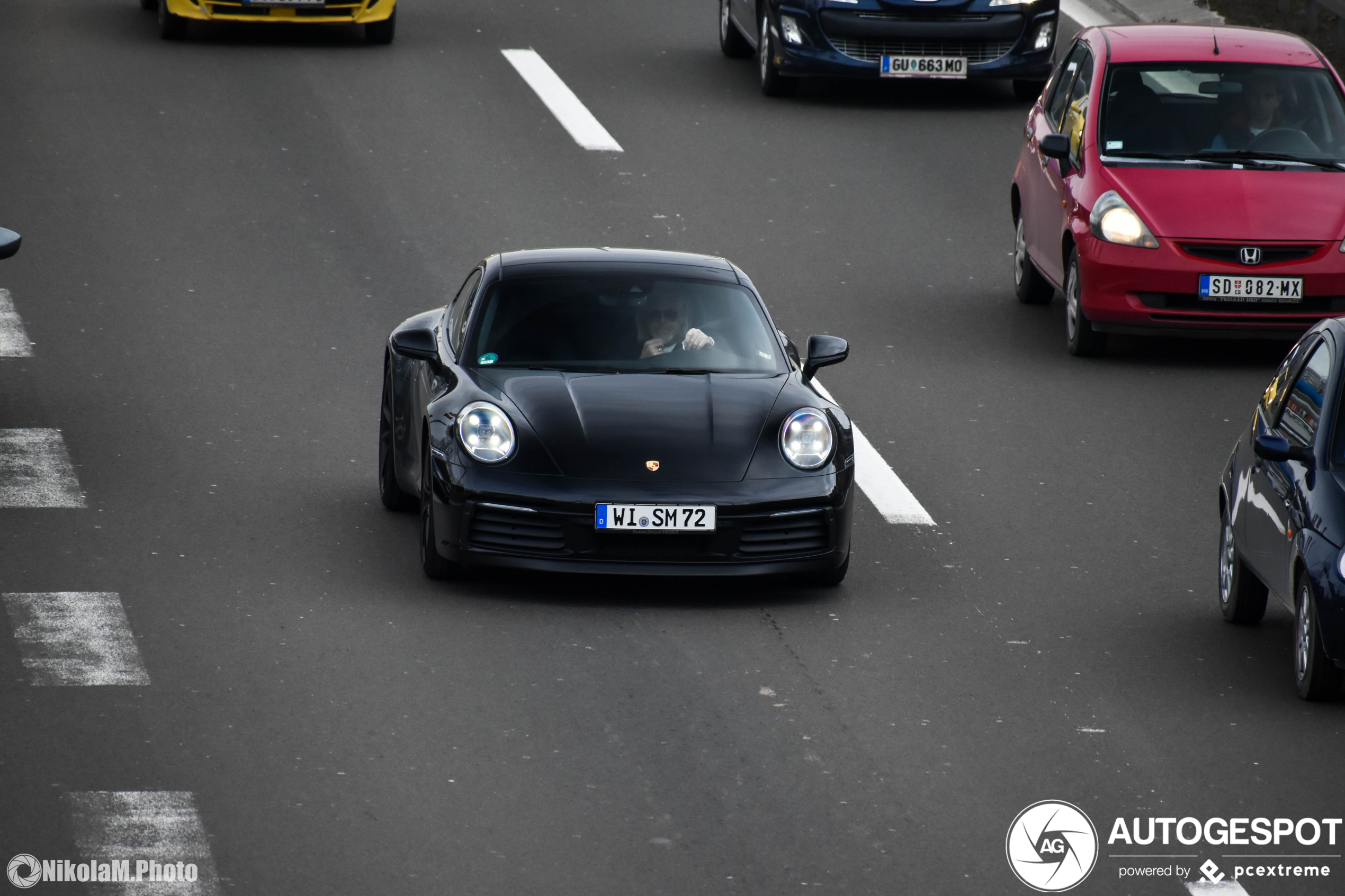 Porsche 992 Carrera 4S