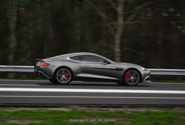 Aston Martin Vanquish 2013