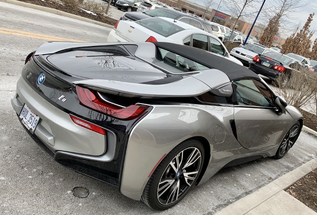 BMW i8 Roadster