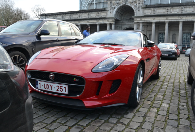 Jaguar F-TYPE S Convertible