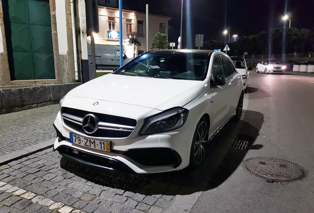 Mercedes-AMG A 45 W176 2015