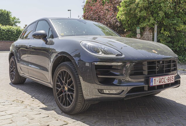 Porsche 95B Macan GTS