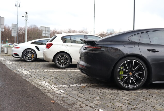 Porsche 971 Panamera Turbo S E-Hybrid