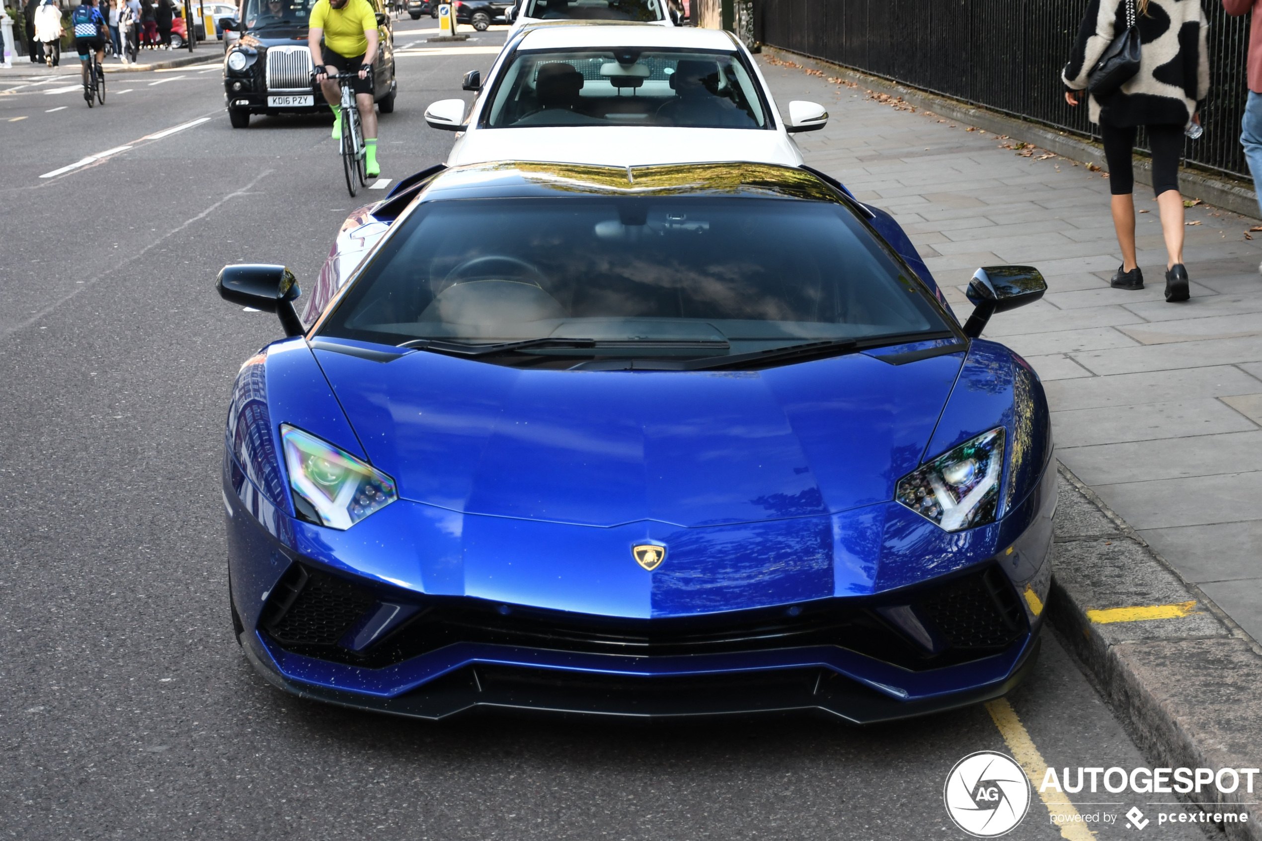 Lamborghini Aventador S LP740-4 Roadster