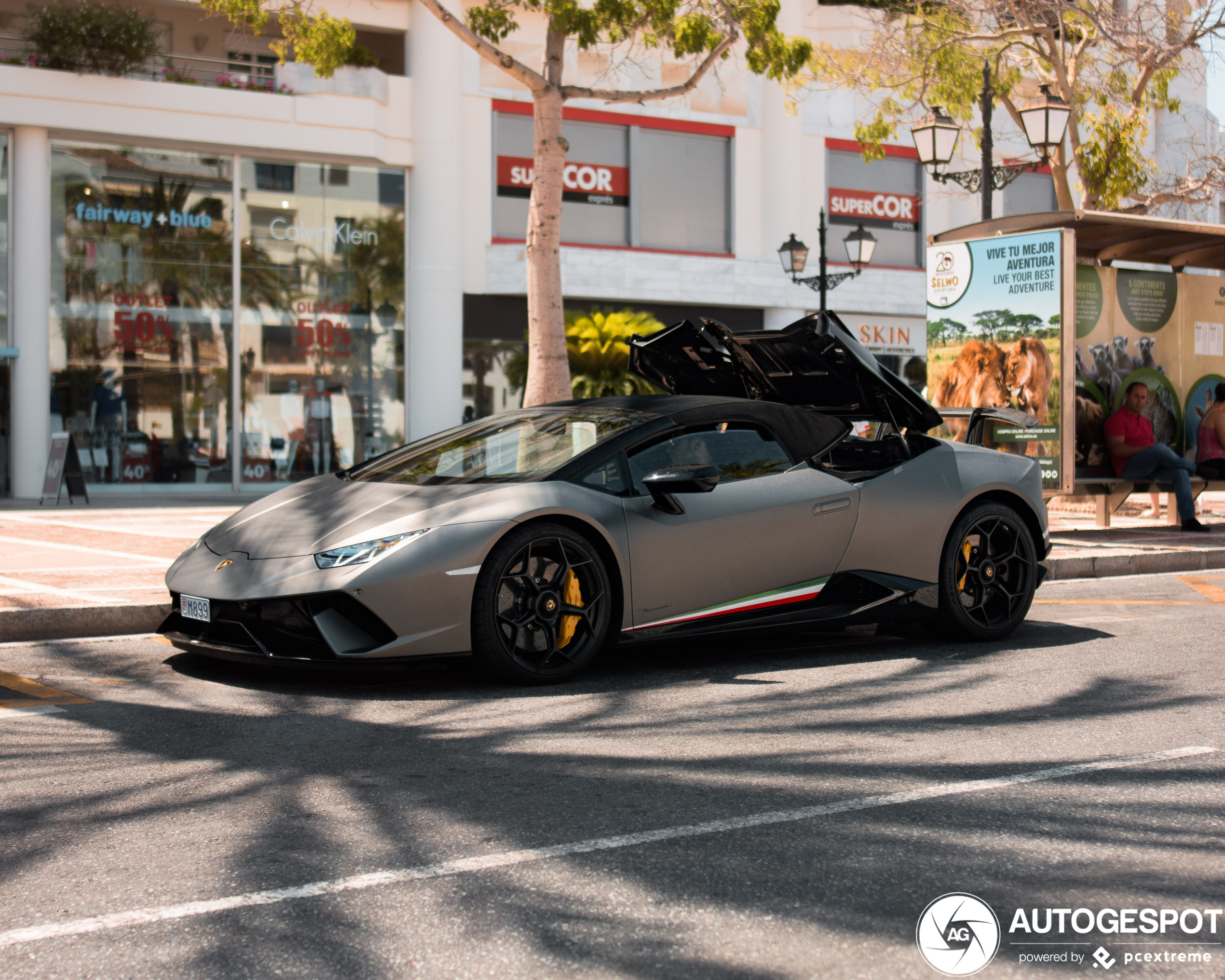 Lamborghini Huracán LP640-4 Performante Spyder