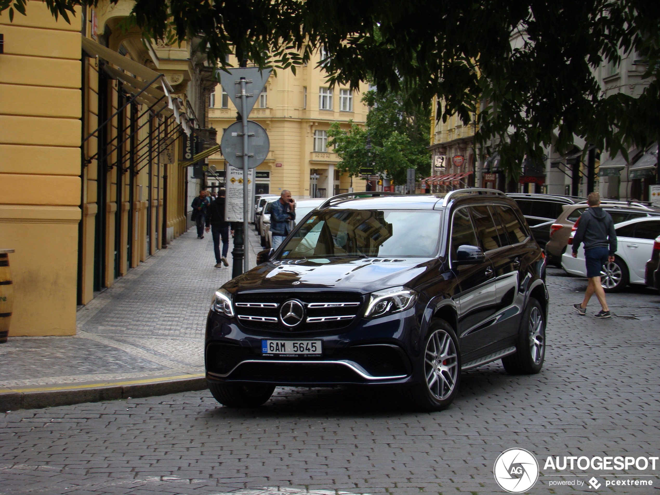 Mercedes-AMG GLS 63 X166