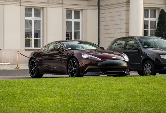 Aston Martin Vanquish 2013