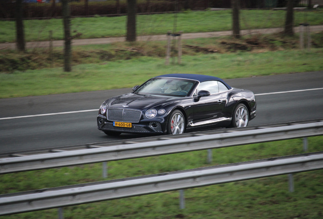 Bentley Continental GTC V8 2020