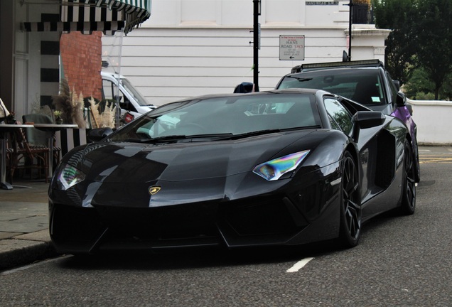 Lamborghini Aventador LP700-4 Roadster