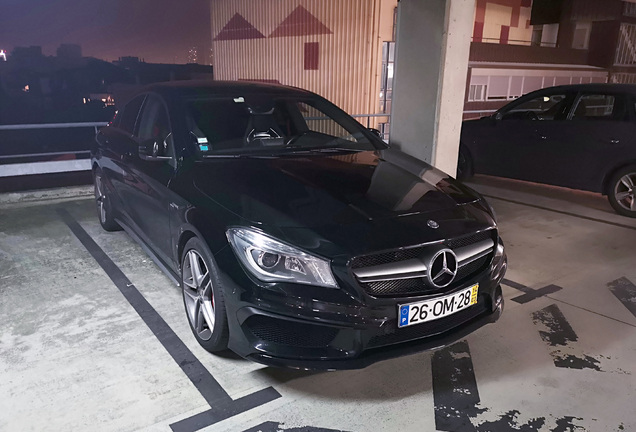 Mercedes-Benz CLA 45 AMG C117