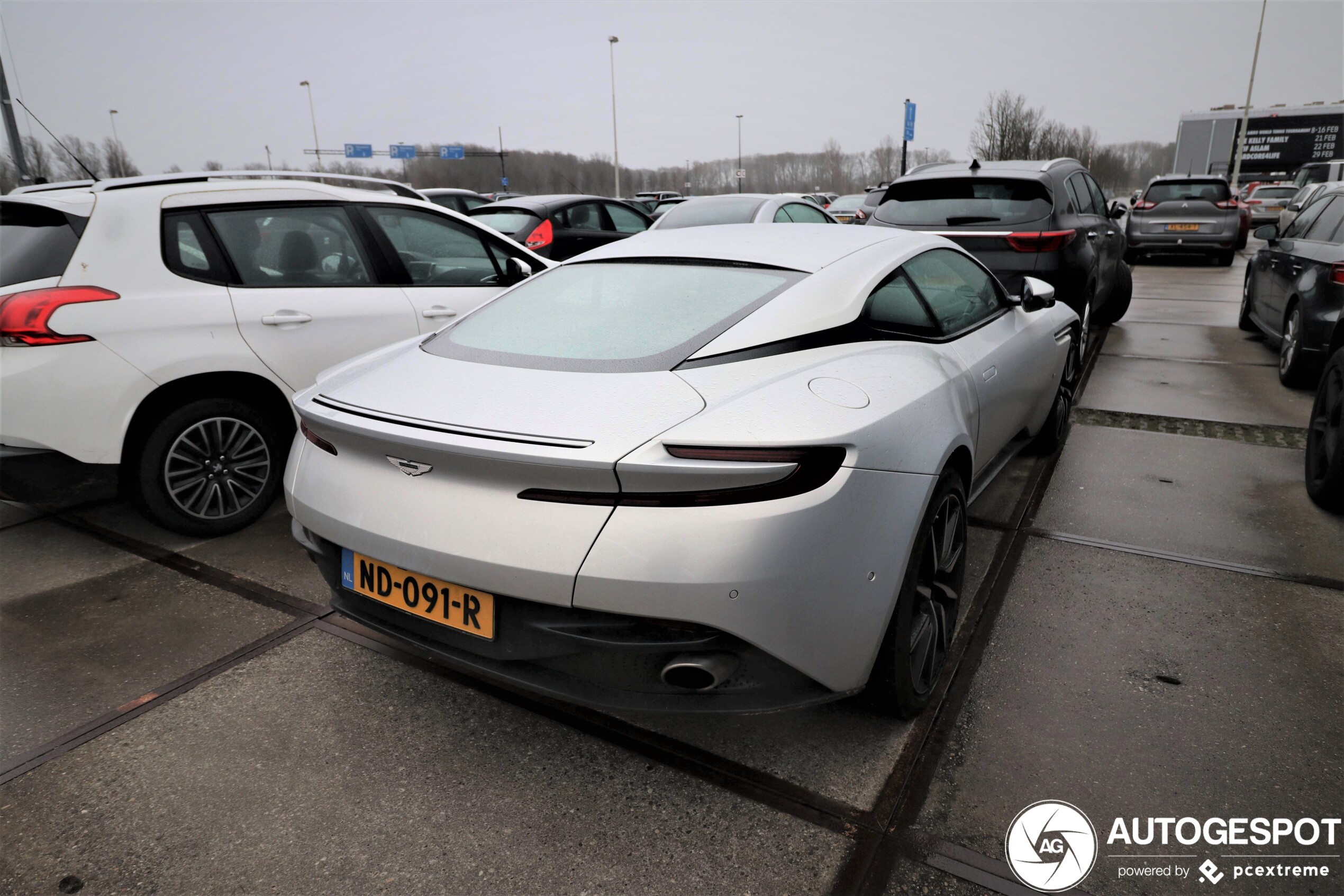 Aston Martin DB11 Launch Edition