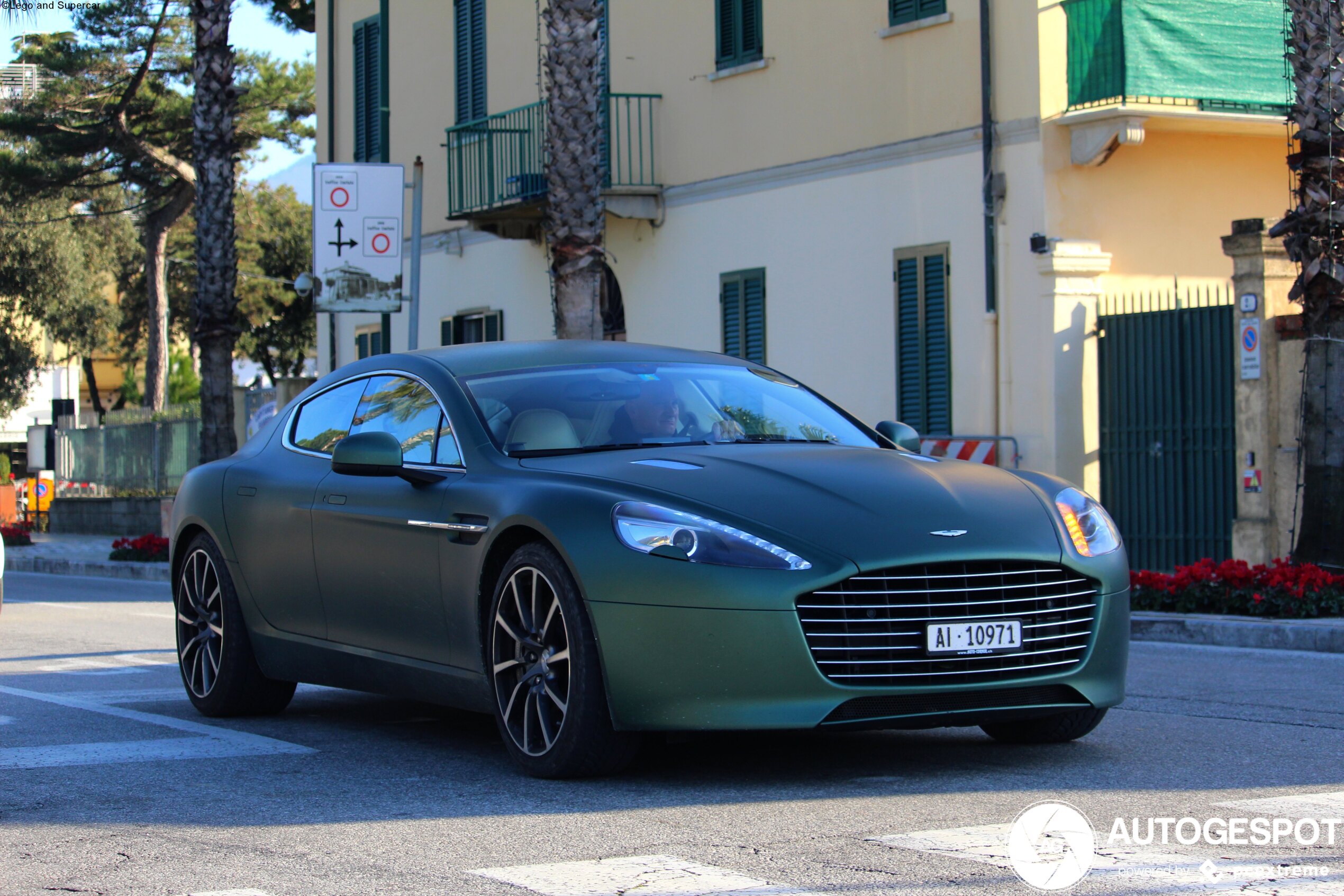 Aston Martin Rapide S