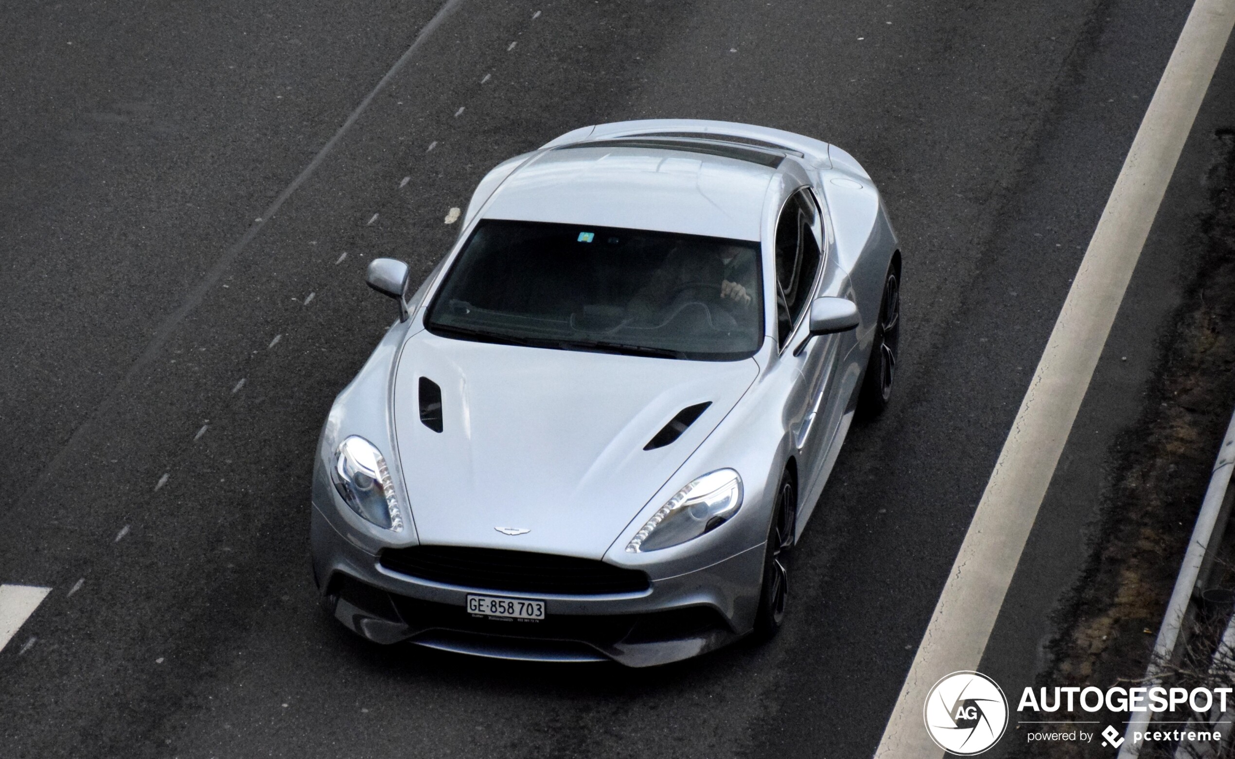 Aston Martin Vanquish 2013