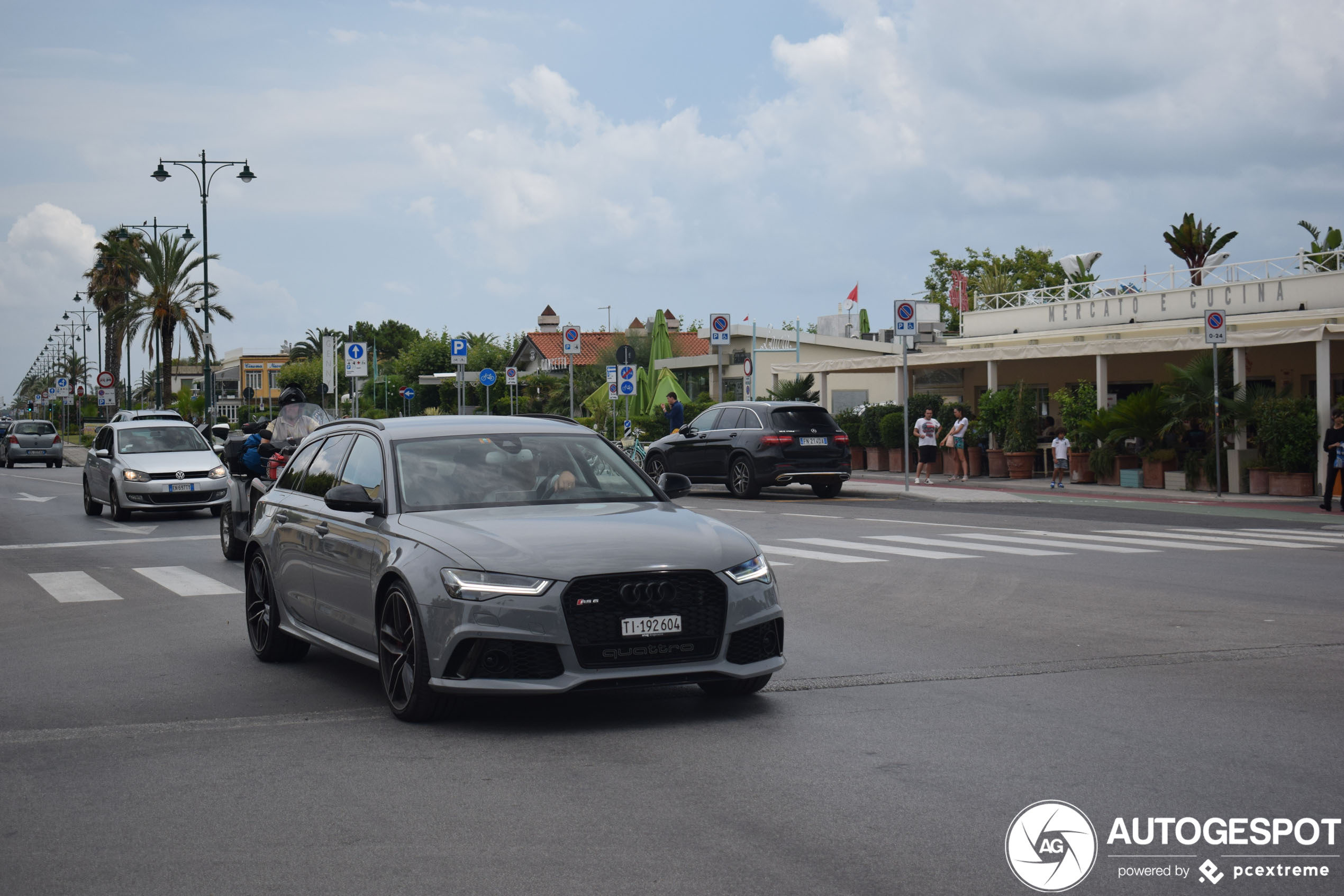 Audi RS6 Avant C7 2015