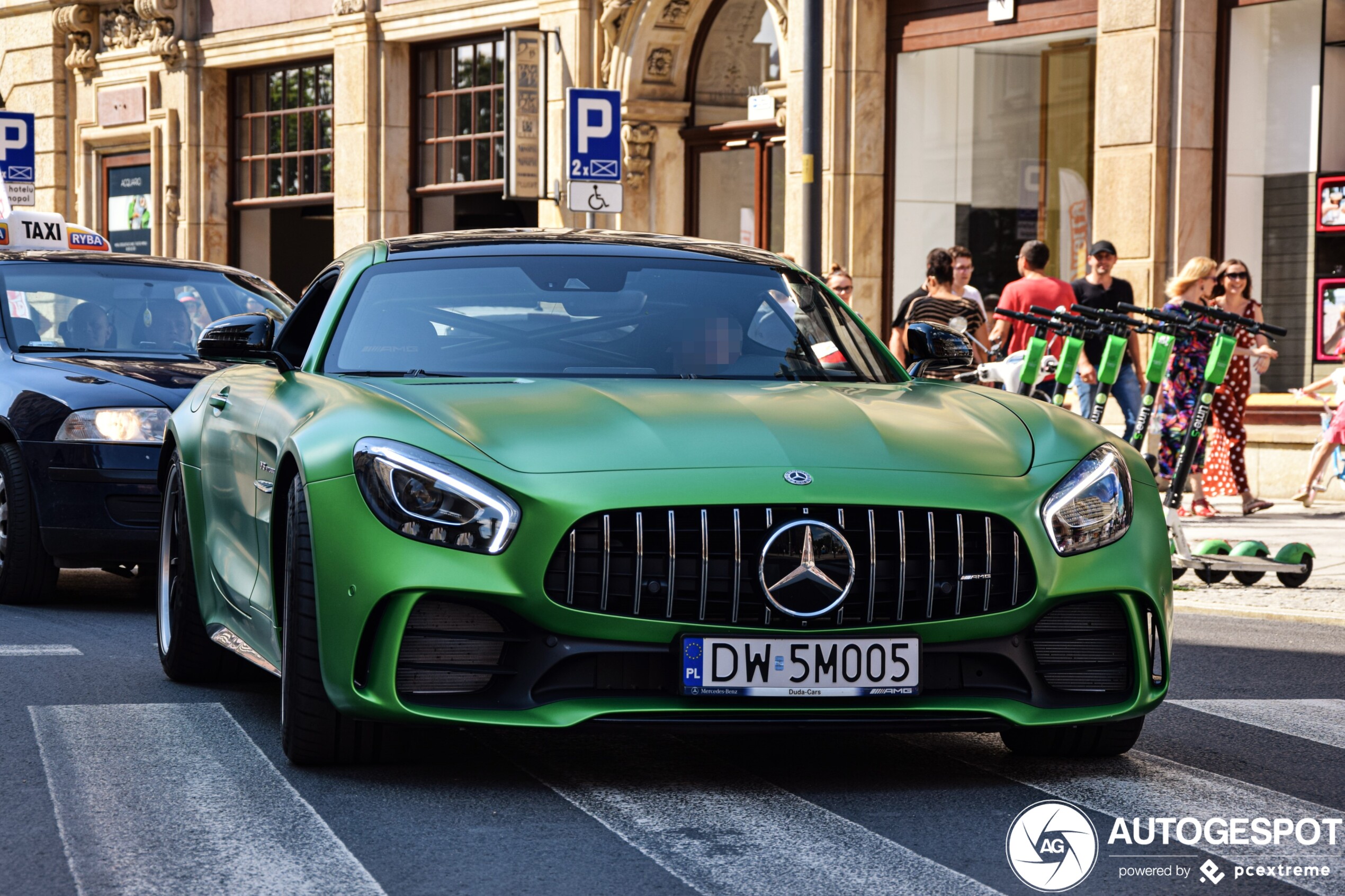 Mercedes-AMG GT R C190