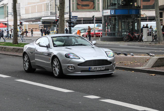 Aston Martin Vanquish S