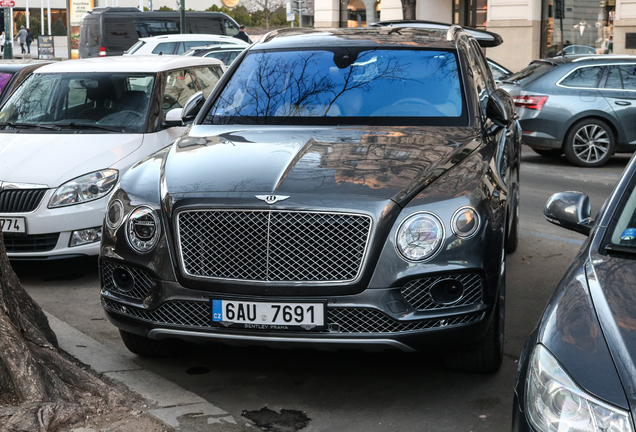 Bentley Bentayga V8