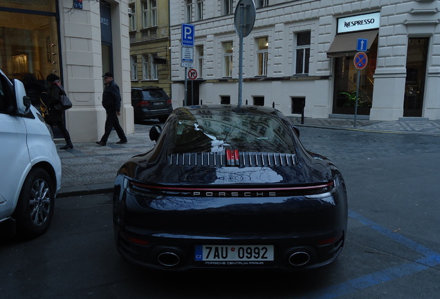 Porsche 992 Carrera 4S