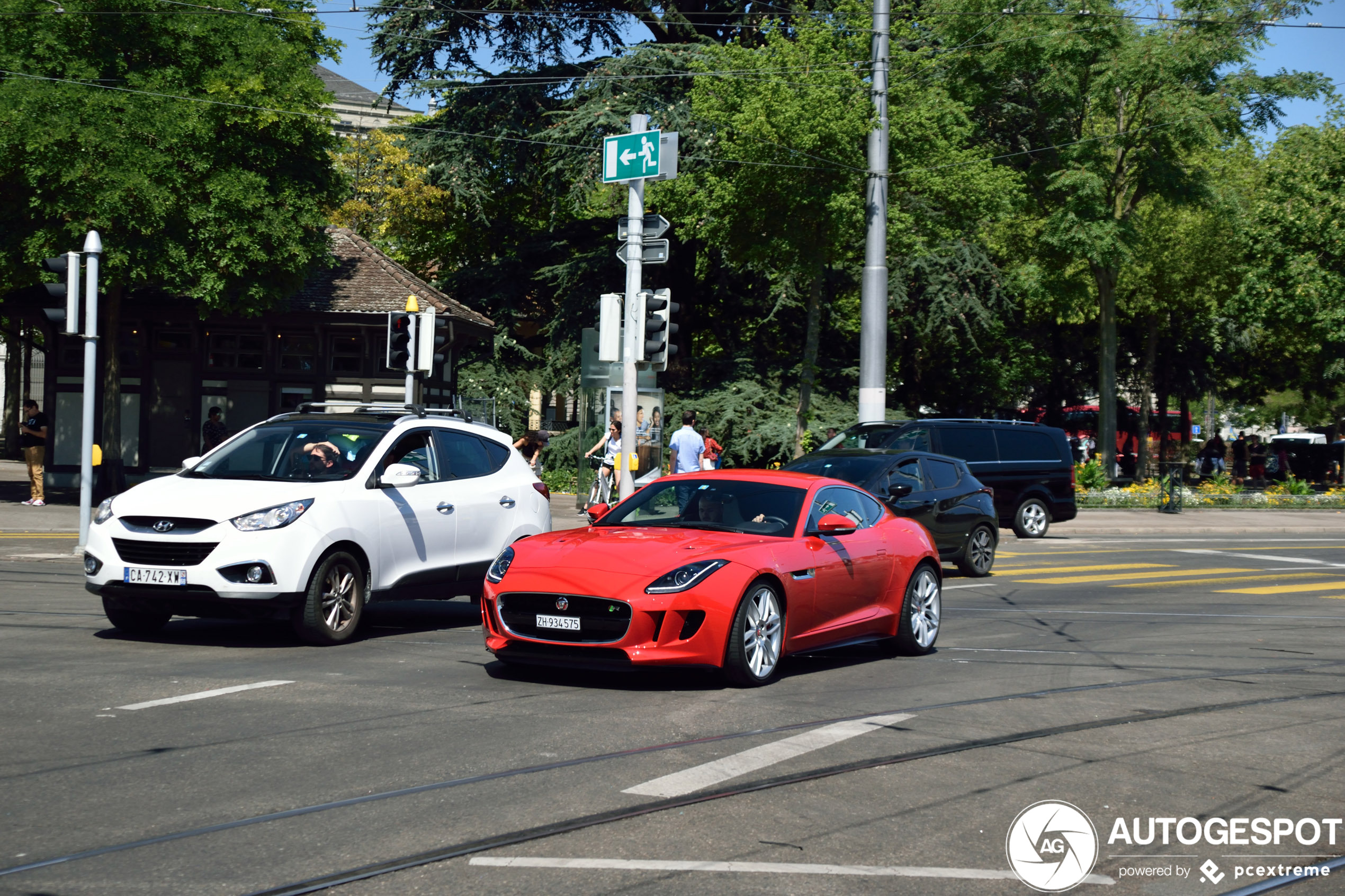 Jaguar F-TYPE R AWD Coupé