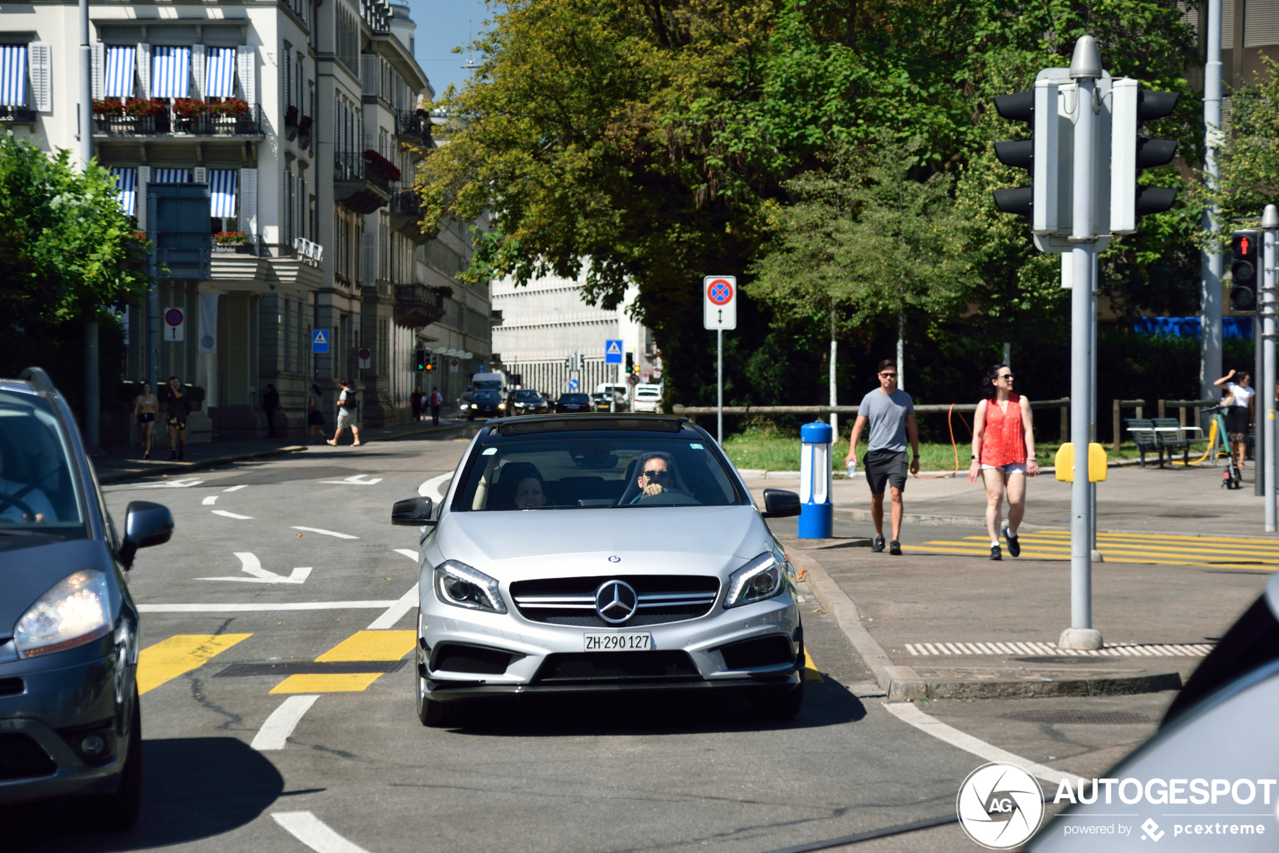 Mercedes-Benz A 45 AMG