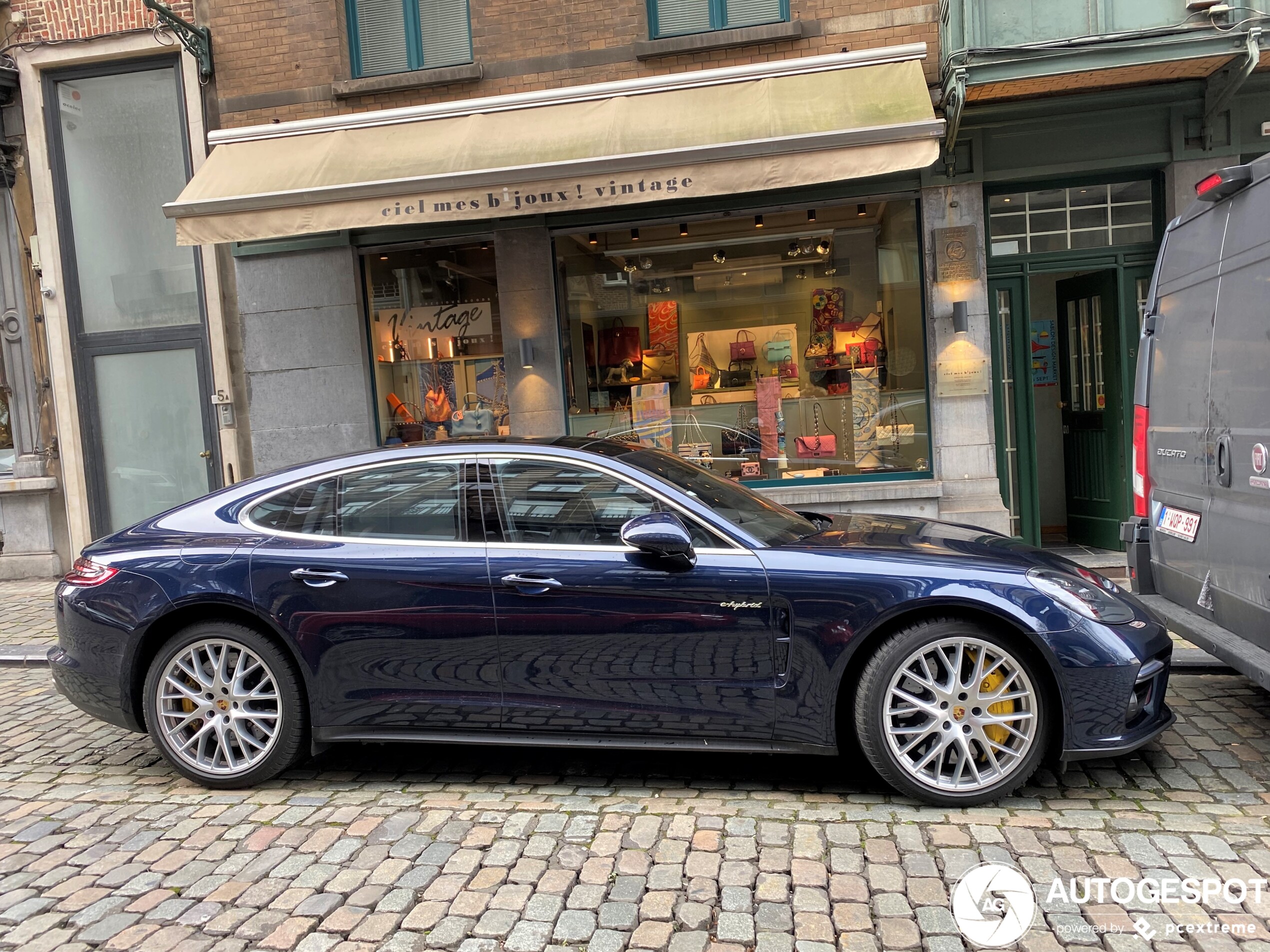 Porsche 971 Panamera Turbo S E-Hybrid