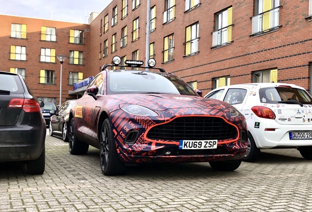 Aston Martin DBX