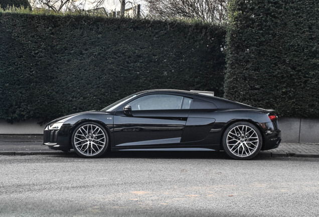 Audi R8 V10 2015