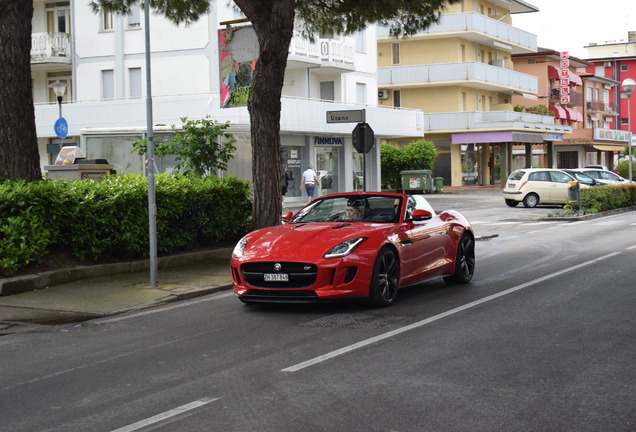 Jaguar F-TYPE S V8 Convertible