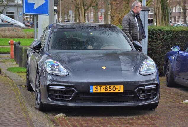 Porsche 971 Panamera Turbo S E-Hybrid