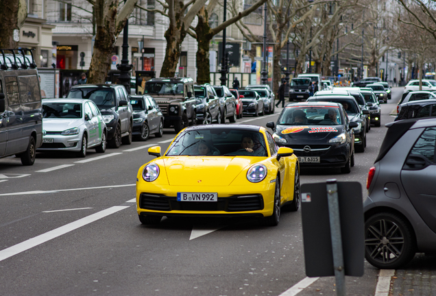 Porsche 992 Carrera 4S