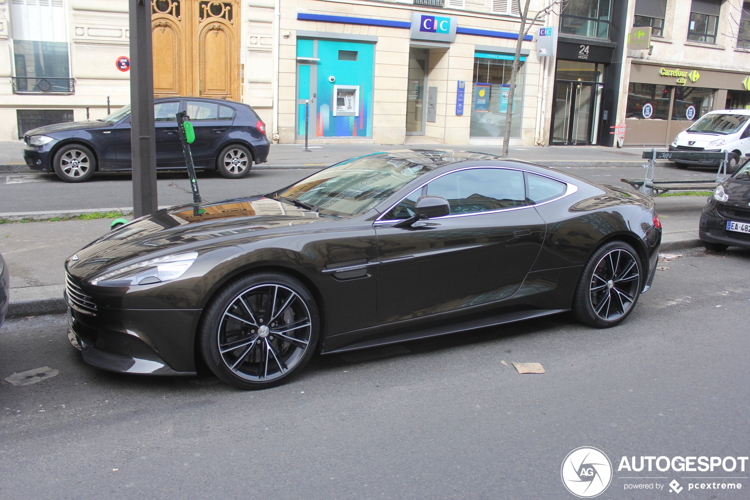 Aston Martin Vanquish 2013